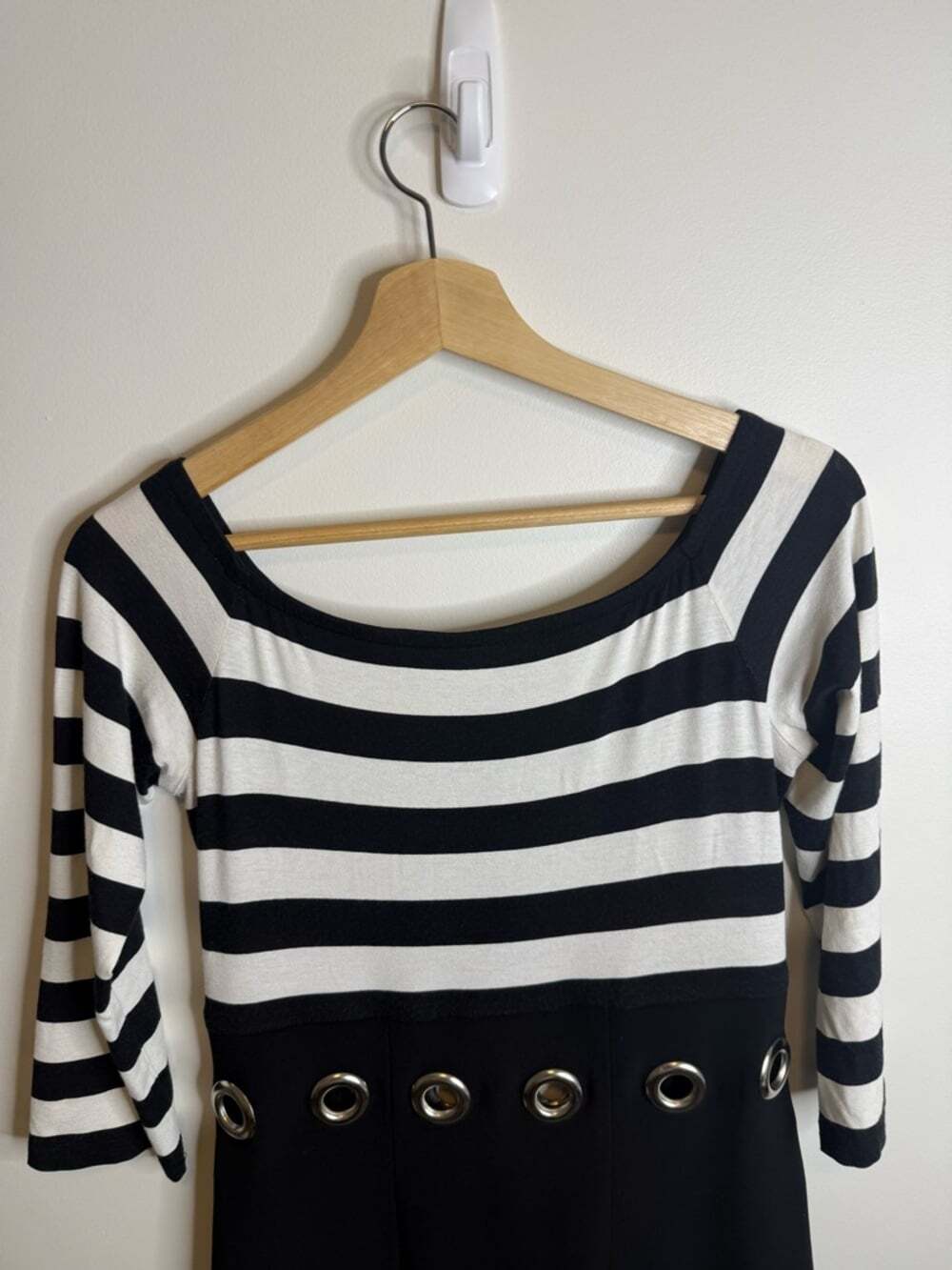 Joseph Ribkoff Black and White Striped Midi Dress cut out size 4 - Picture 5 of 9